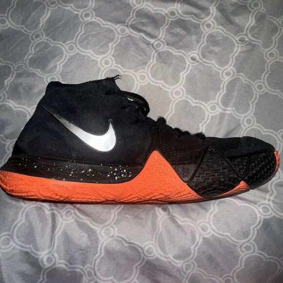 Nike Kyrie 4 Men’s 11.5 Basketball Shoes Black Silver Orange 943806-010 main image 7